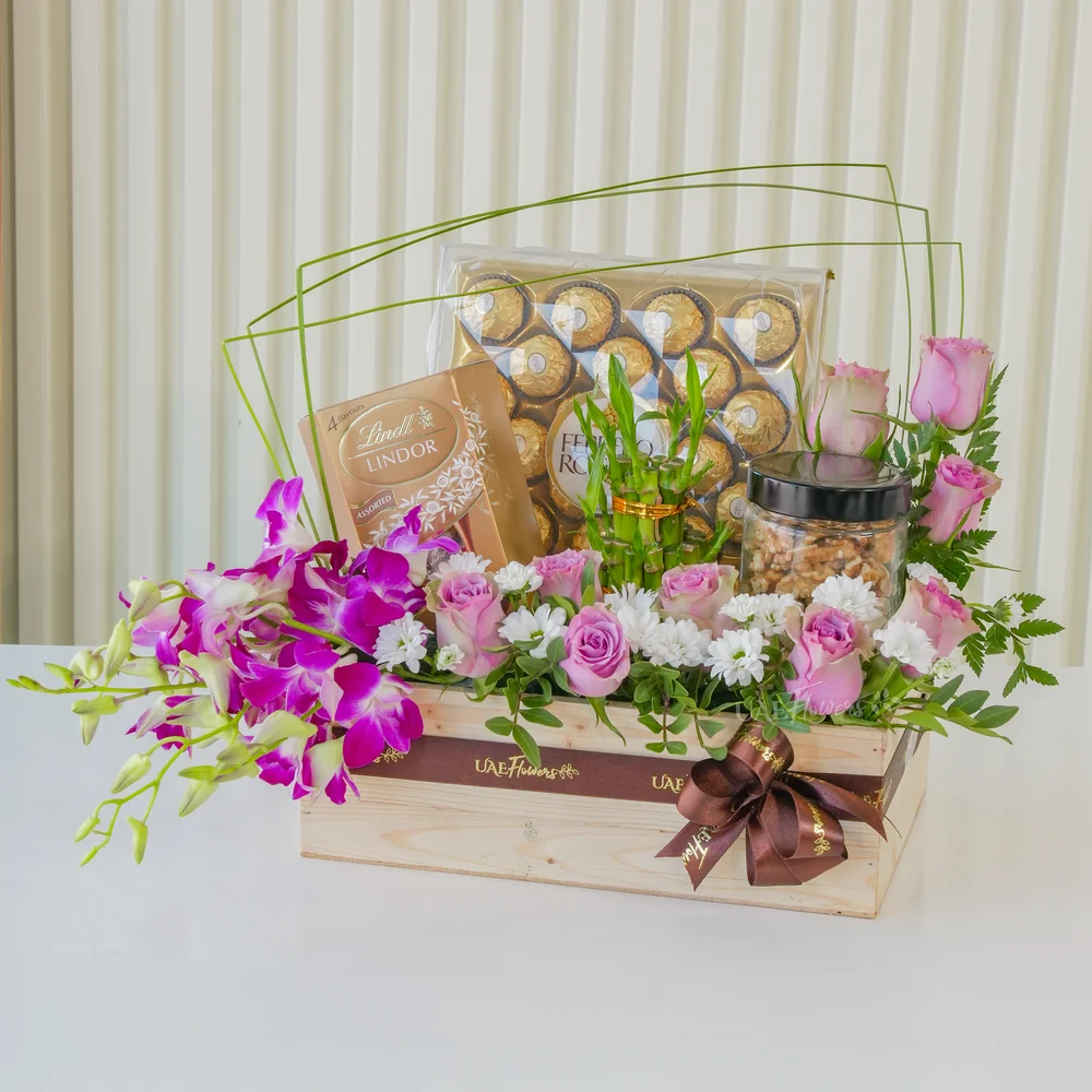 Golden Treats Hamper