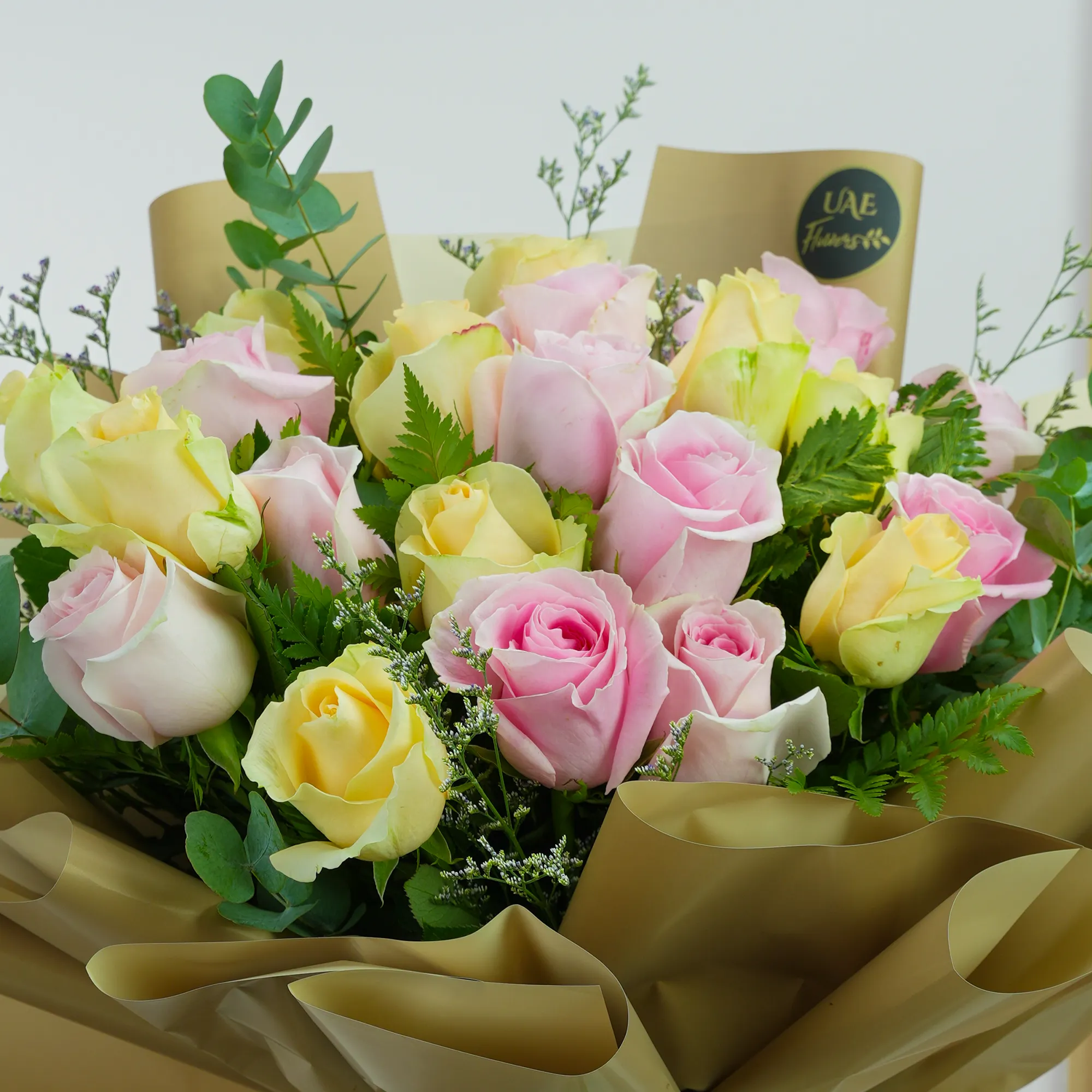 peach roses, pink roses, Bouquet