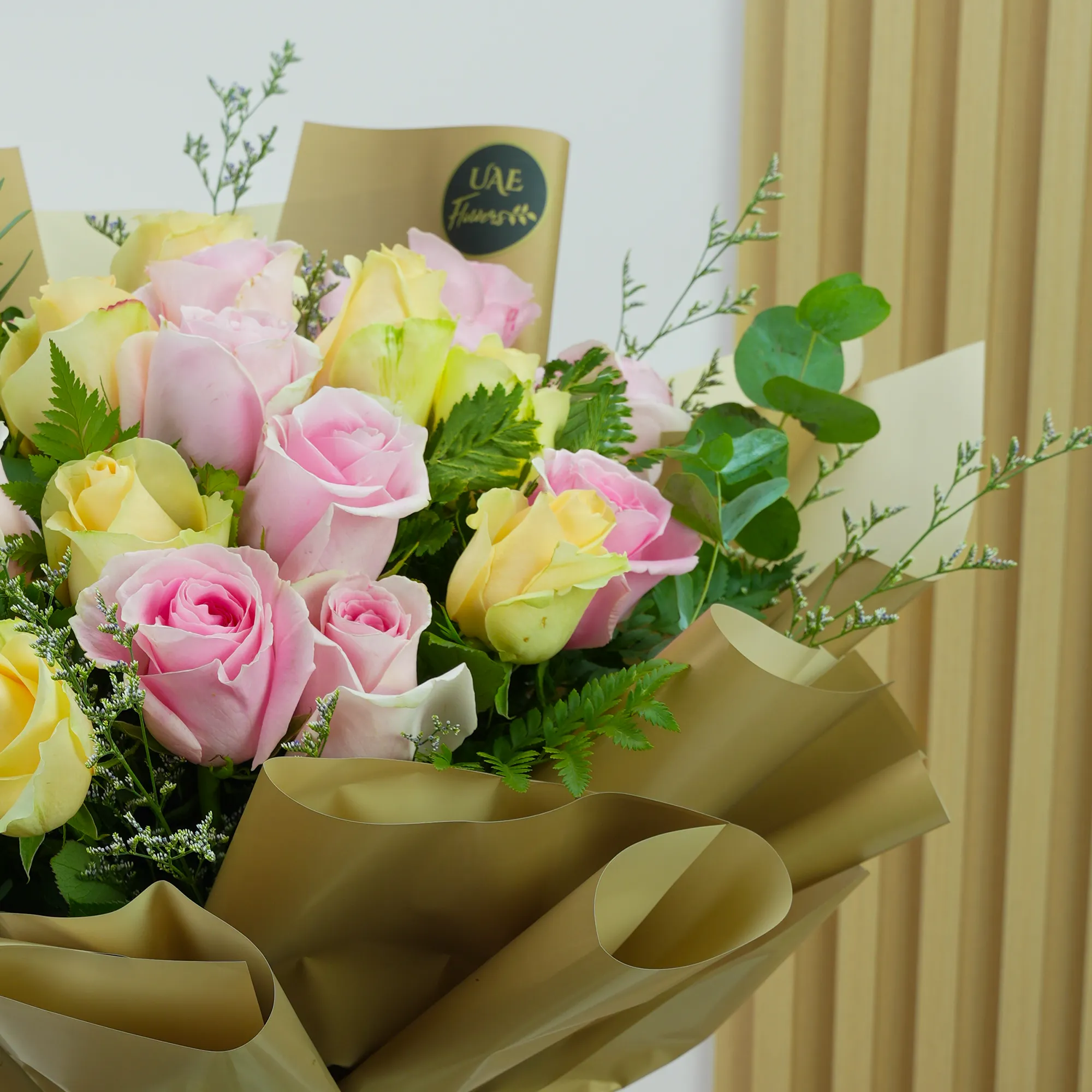 peach roses, pink roses, Bouquet