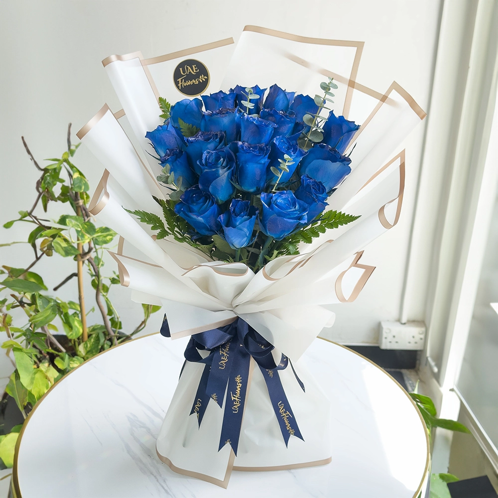 Bouquet, sprayed blue roses